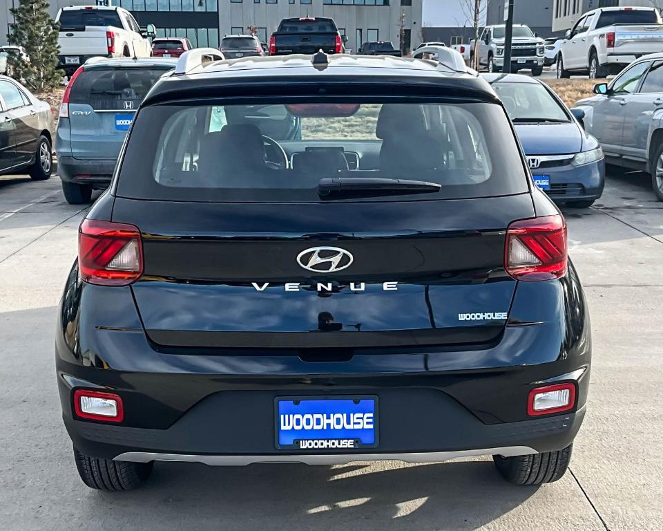 new 2025 Hyundai Venue car, priced at $22,066