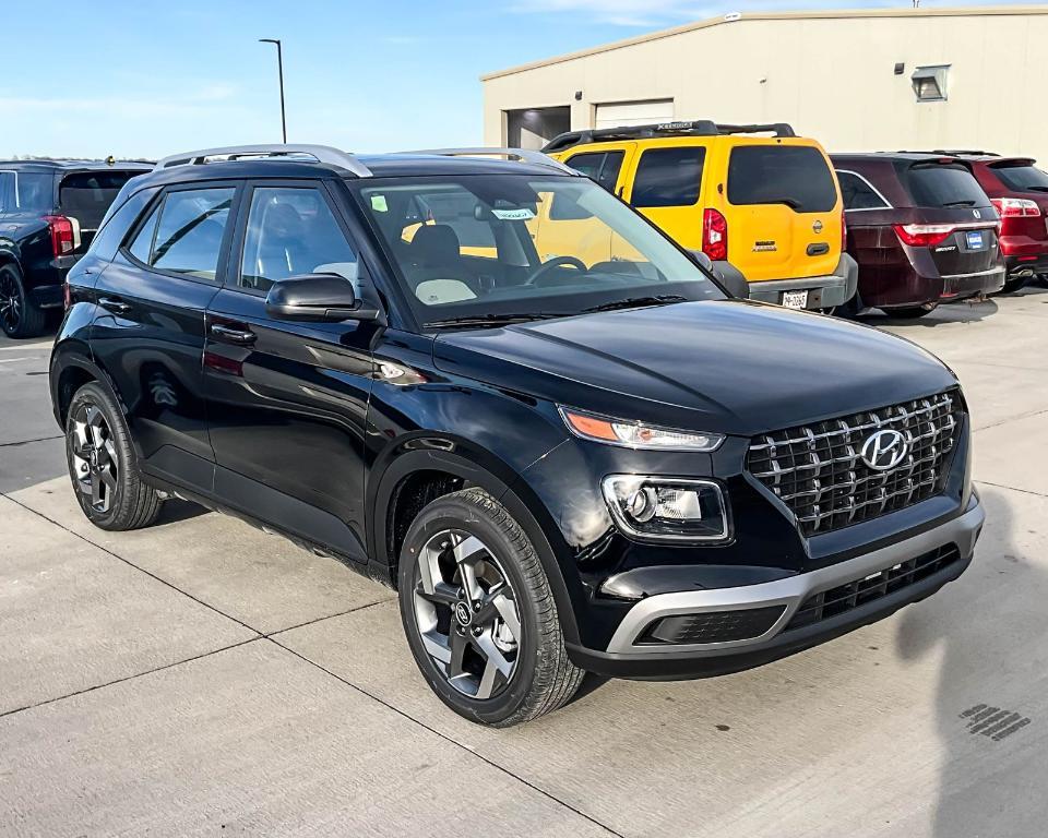 new 2025 Hyundai Venue car, priced at $22,066