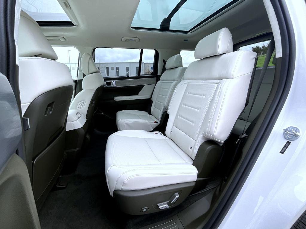 new 2025 Hyundai SANTA FE HEV car, priced at $50,858