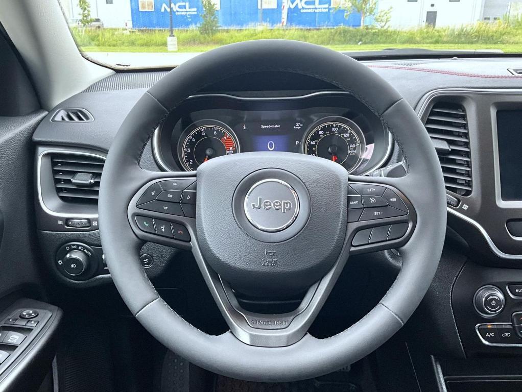 used 2022 Jeep Cherokee car, priced at $28,206