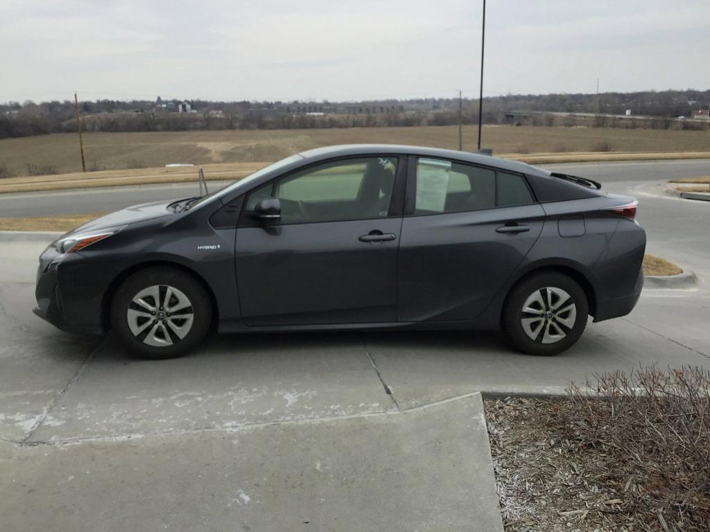 used 2016 Toyota Prius car, priced at $15,617