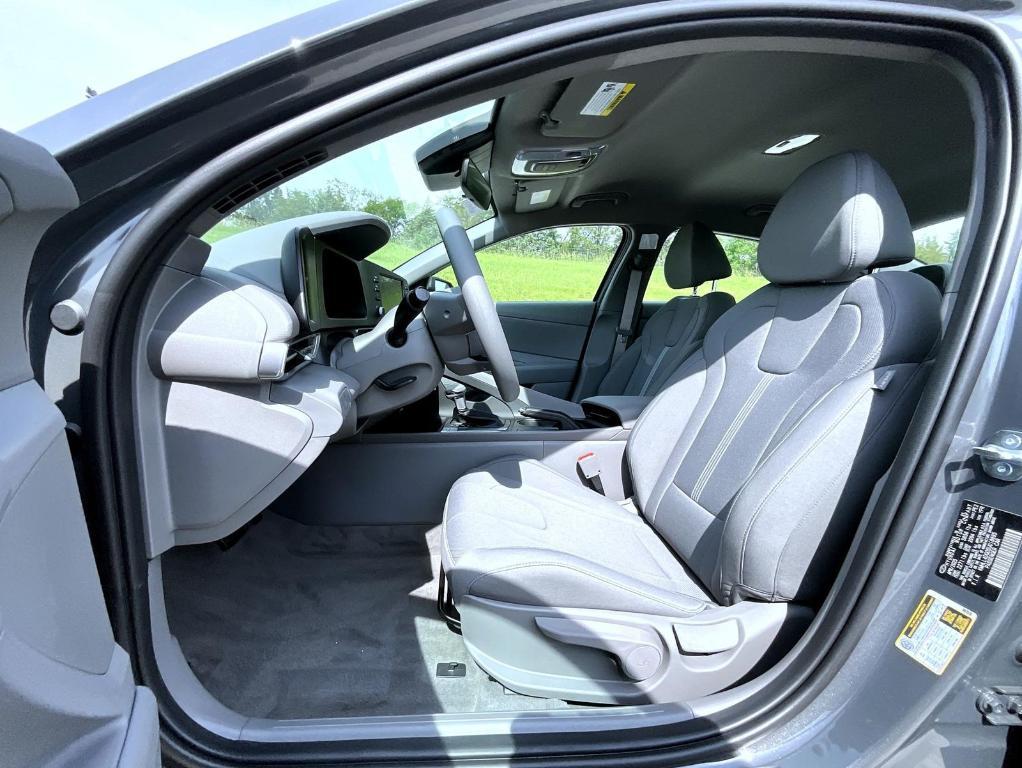 new 2025 Hyundai Elantra car, priced at $23,059