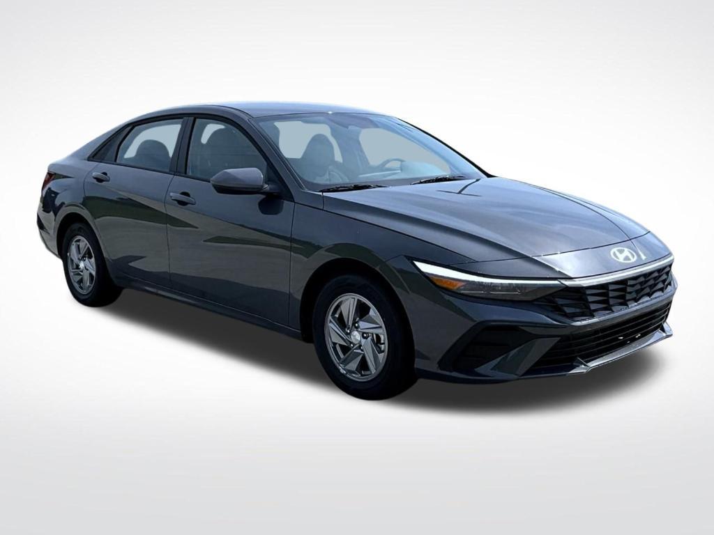 new 2025 Hyundai Elantra car, priced at $23,059