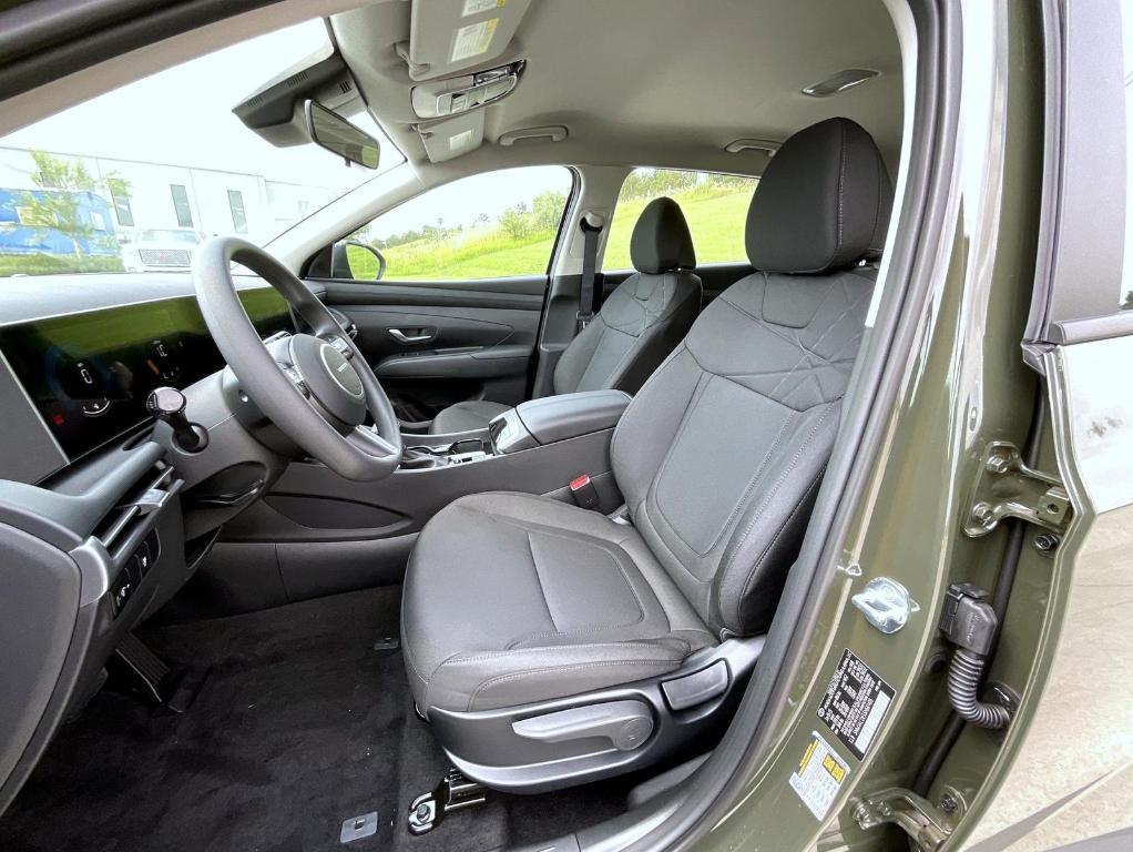 new 2025 Hyundai Tucson car, priced at $30,974