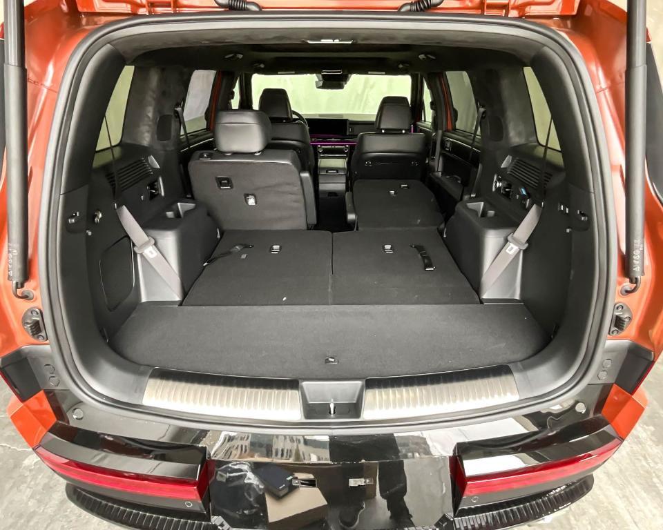 new 2025 Hyundai Santa Fe car, priced at $47,444