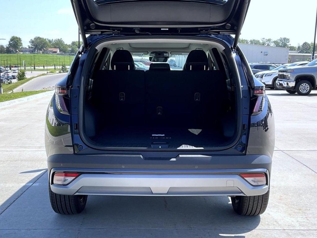new 2025 Hyundai TUCSON Hybrid car, priced at $41,859