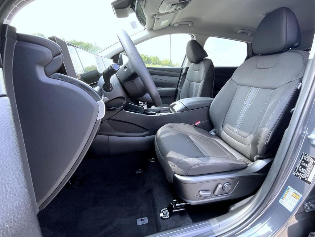 new 2025 Hyundai Tucson car, priced at $31,602