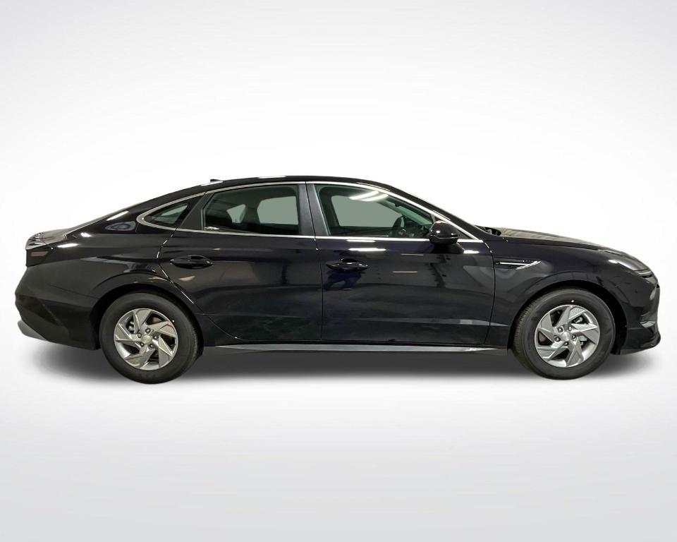 new 2025 Hyundai Sonata car, priced at $27,084