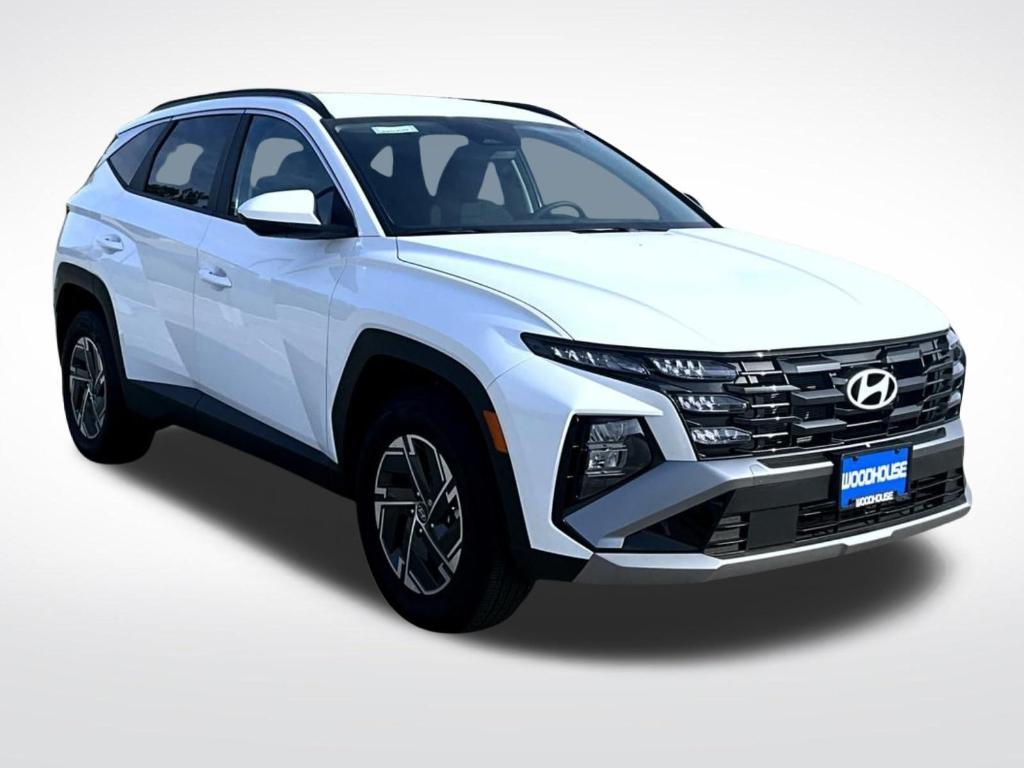 new 2025 Hyundai TUCSON Hybrid car, priced at $35,009