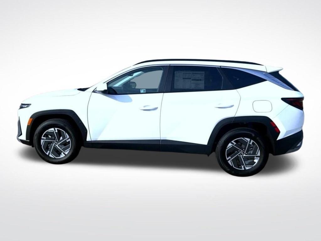 new 2025 Hyundai TUCSON Hybrid car, priced at $35,009