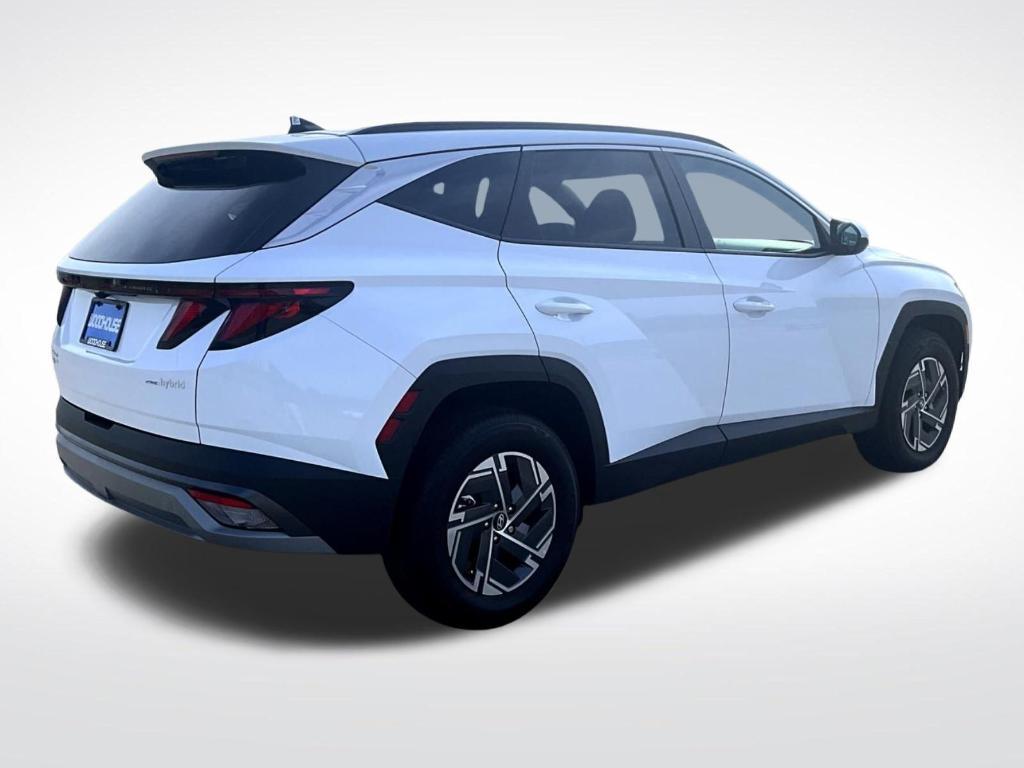 new 2025 Hyundai TUCSON Hybrid car, priced at $35,009