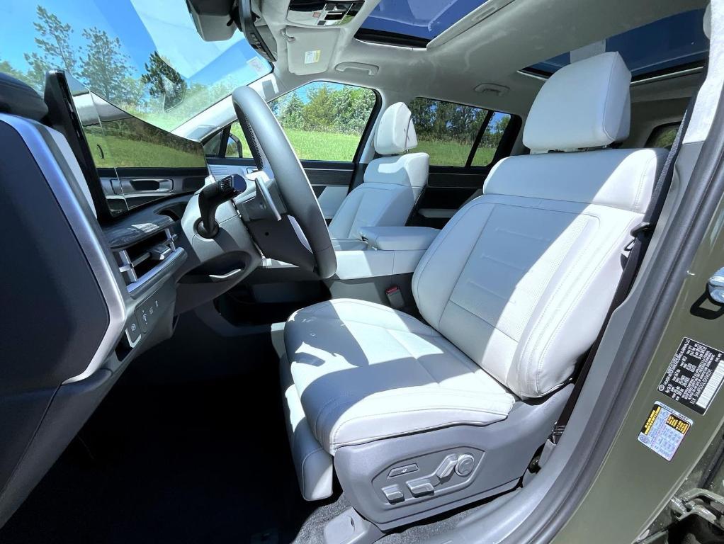 new 2025 Hyundai Santa Fe car, priced at $47,829