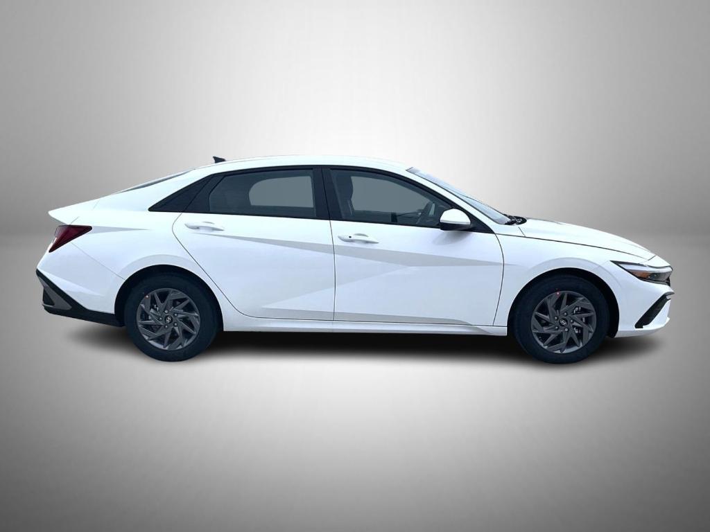 new 2025 Hyundai ELANTRA HEV car, priced at $23,529