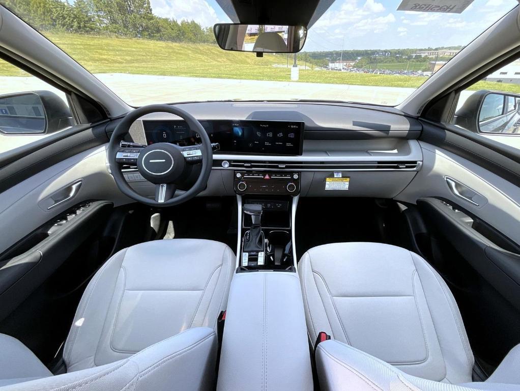 new 2025 Hyundai Tucson car, priced at $32,060