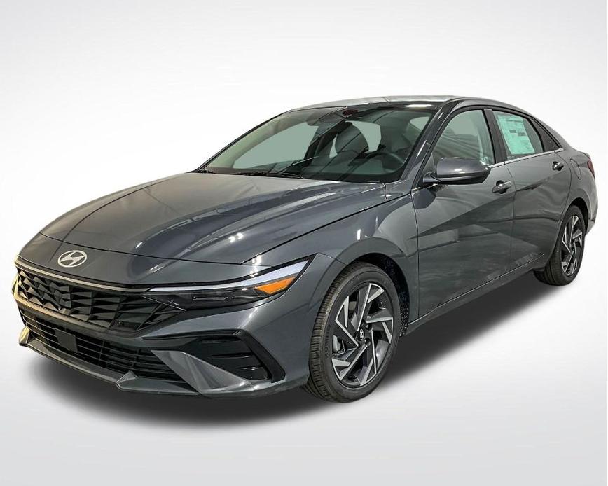 new 2025 Hyundai Elantra car, priced at $25,780