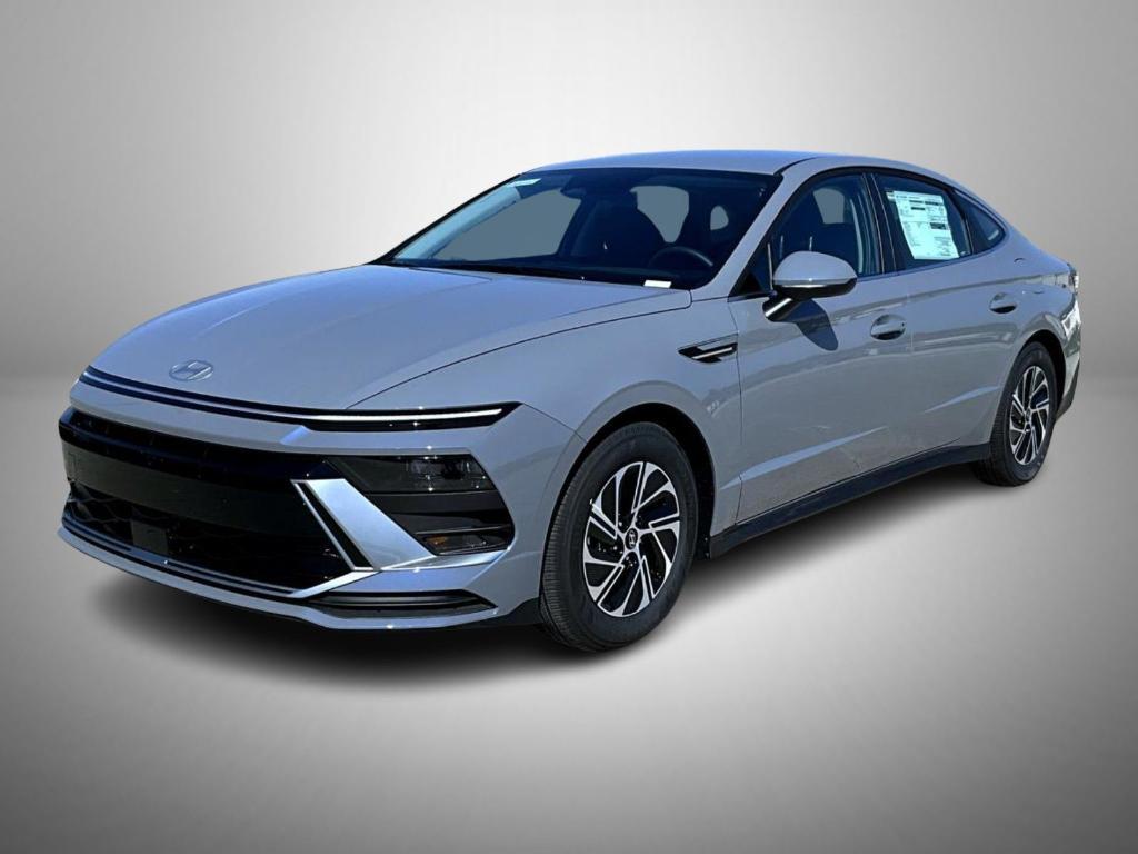 new 2026 Hyundai Sonata Hybrid car, priced at $30,099