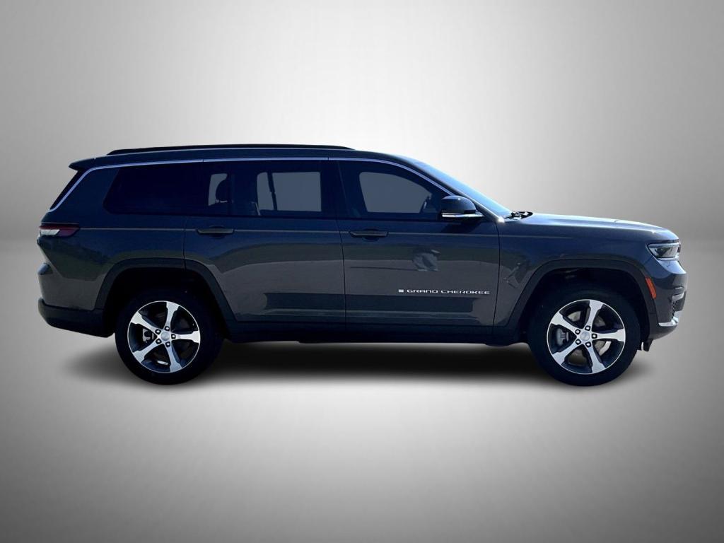 used 2024 Jeep Grand Cherokee L car, priced at $37,357