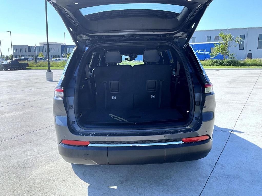 used 2024 Jeep Grand Cherokee L car, priced at $37,357