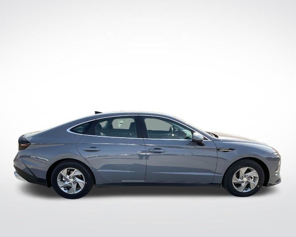 new 2025 Hyundai Sonata car, priced at $27,889