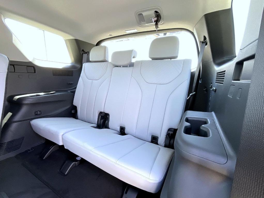 new 2025 Hyundai Palisade car, priced at $43,078