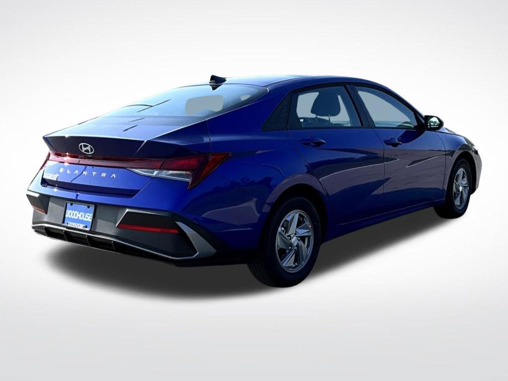 new 2025 Hyundai Elantra car, priced at $23,004
