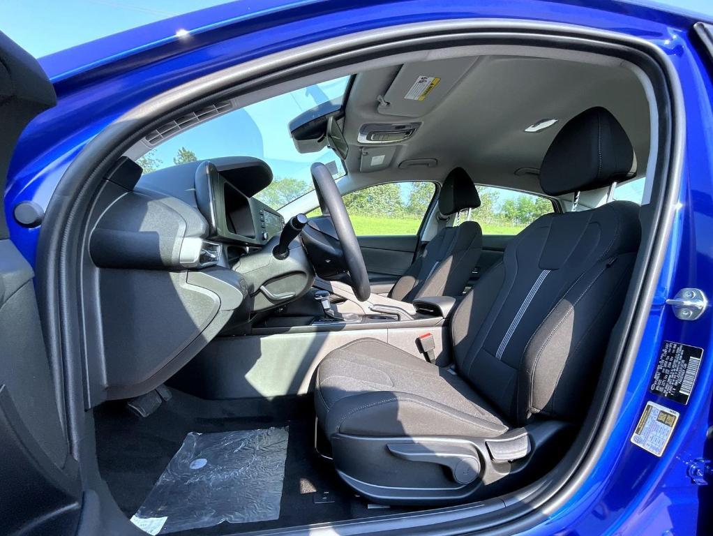 new 2025 Hyundai Elantra car, priced at $23,004