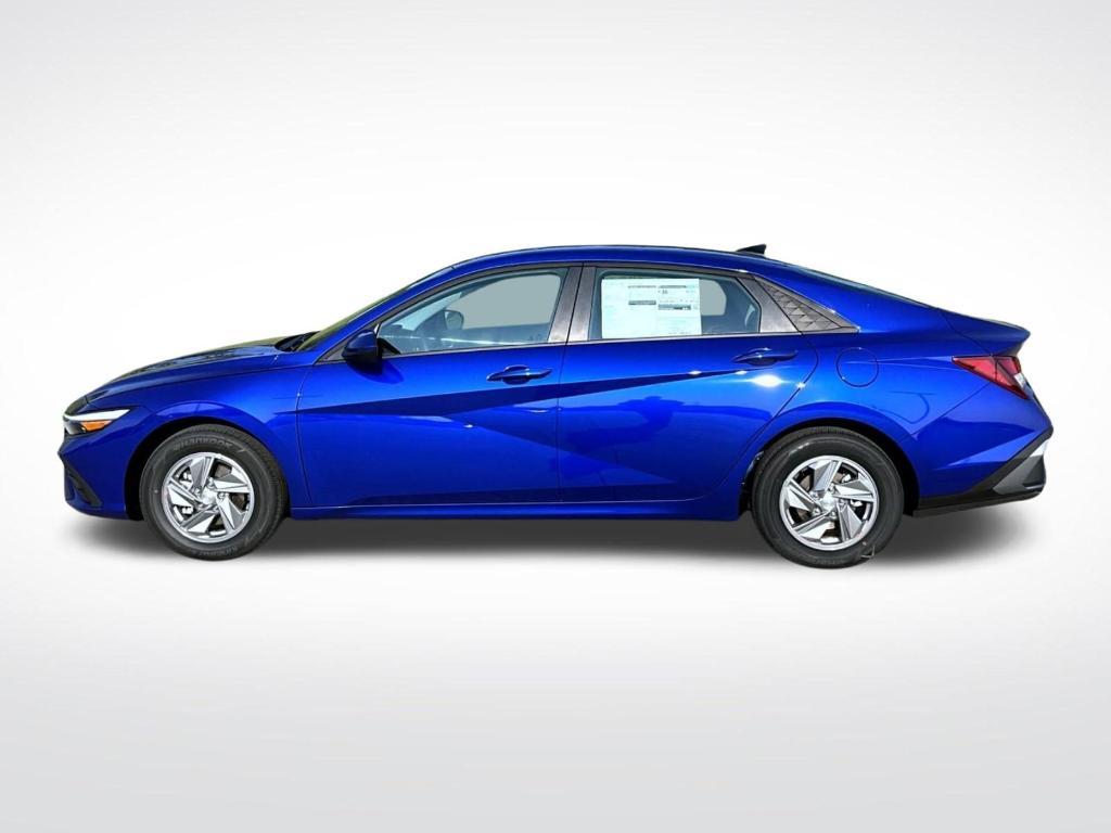 new 2025 Hyundai Elantra car, priced at $23,004