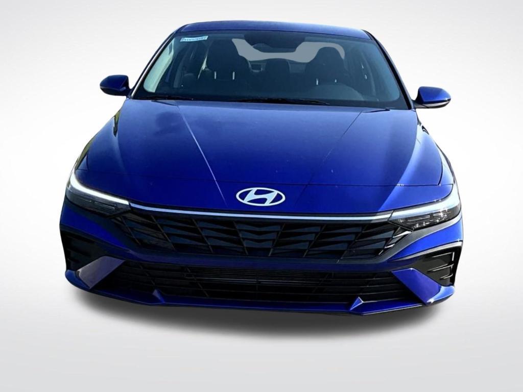 new 2025 Hyundai Elantra car, priced at $23,004