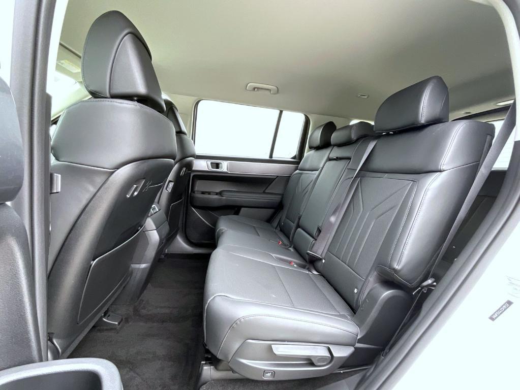 new 2025 Hyundai Santa Fe car, priced at $37,884