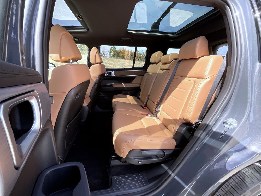 new 2025 Hyundai SANTA FE HEV car, priced at $47,513