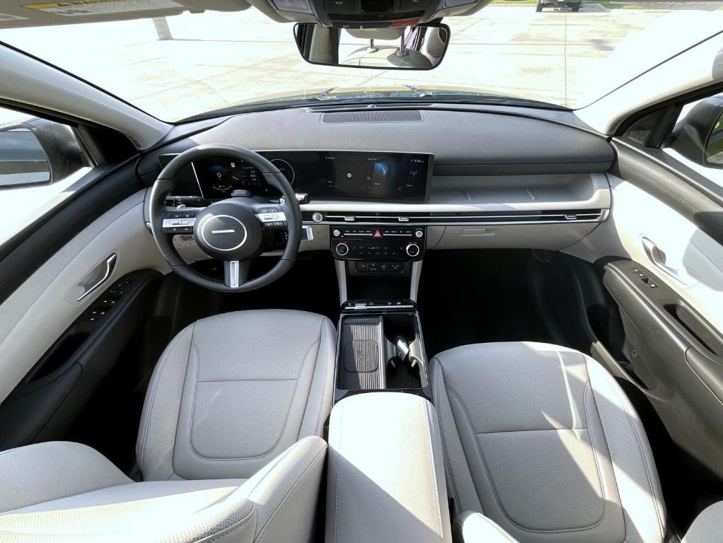 new 2025 Hyundai TUCSON Hybrid car, priced at $37,984