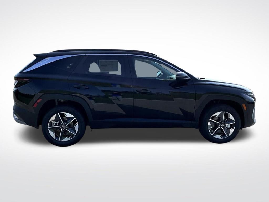 new 2025 Hyundai TUCSON Hybrid car, priced at $37,984