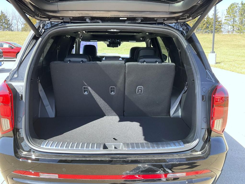 new 2025 Hyundai Palisade car, priced at $53,874