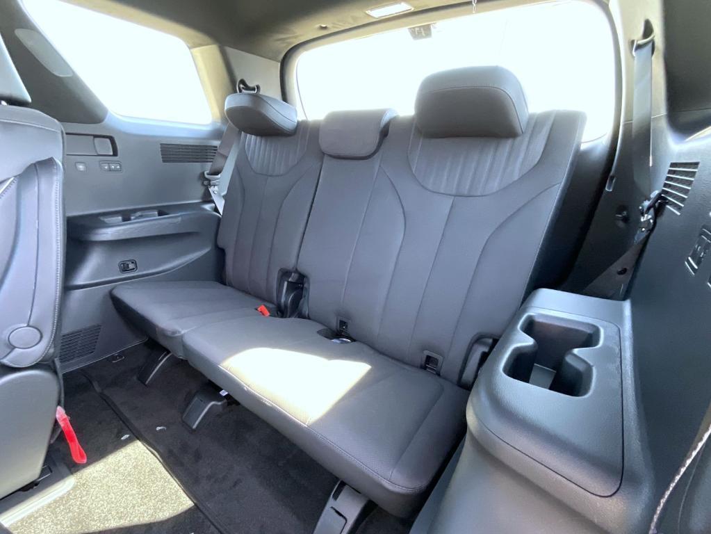 new 2025 Hyundai Palisade car, priced at $53,874