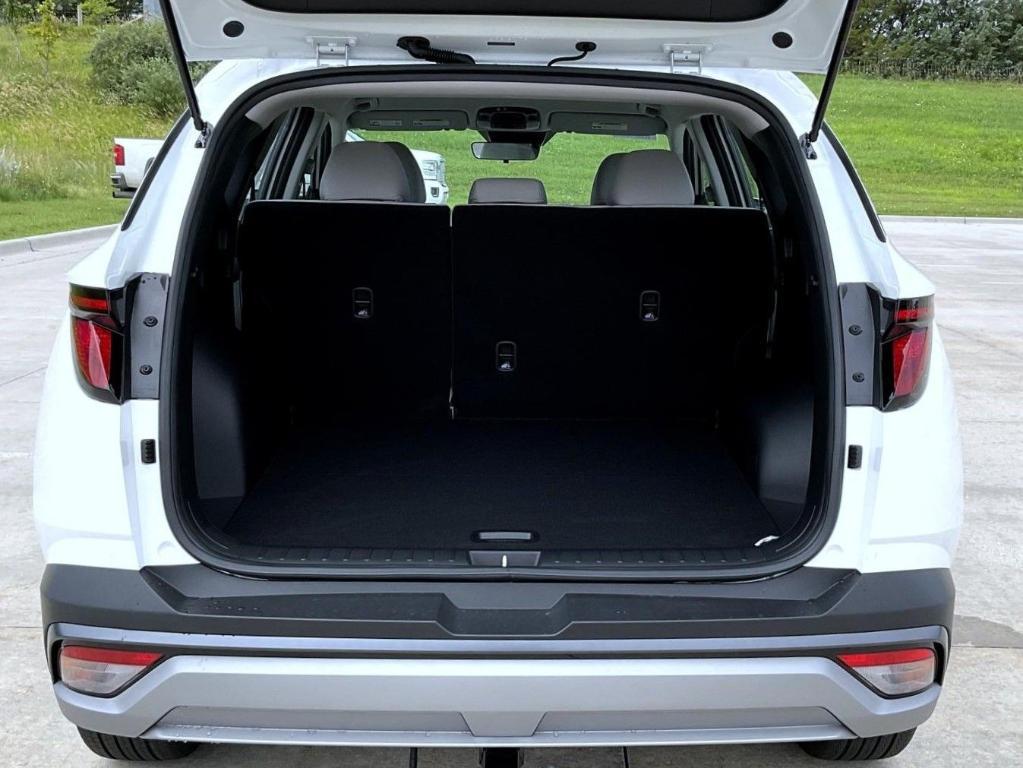 new 2025 Hyundai Tucson car, priced at $29,340