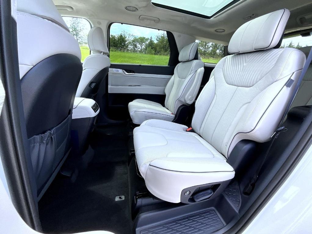 new 2025 Hyundai Palisade car, priced at $53,424