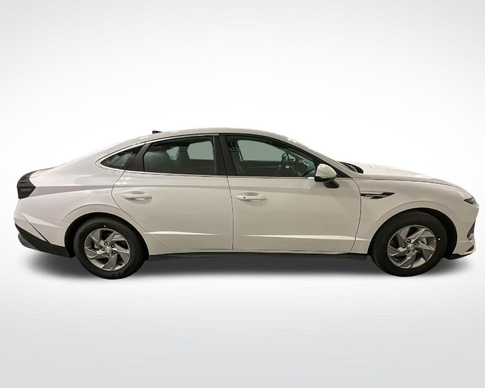 new 2025 Hyundai Sonata car, priced at $29,159