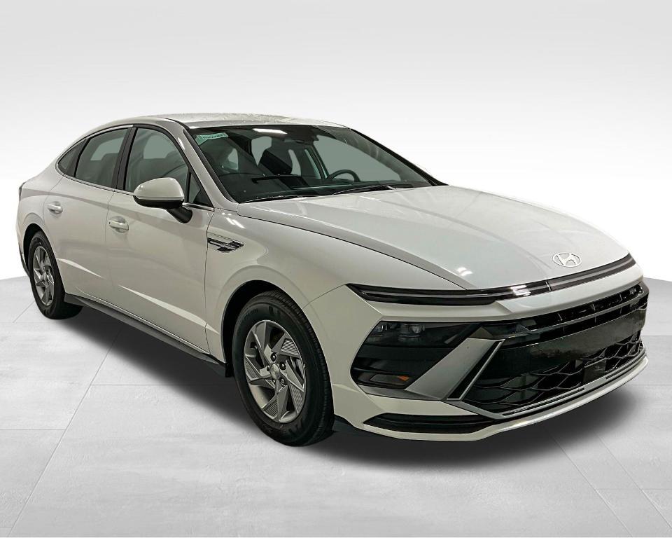 new 2025 Hyundai Sonata car, priced at $27,026
