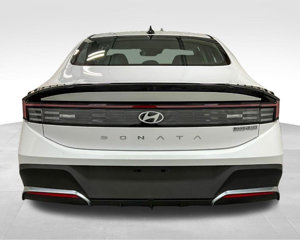 new 2025 Hyundai Sonata car, priced at $27,026
