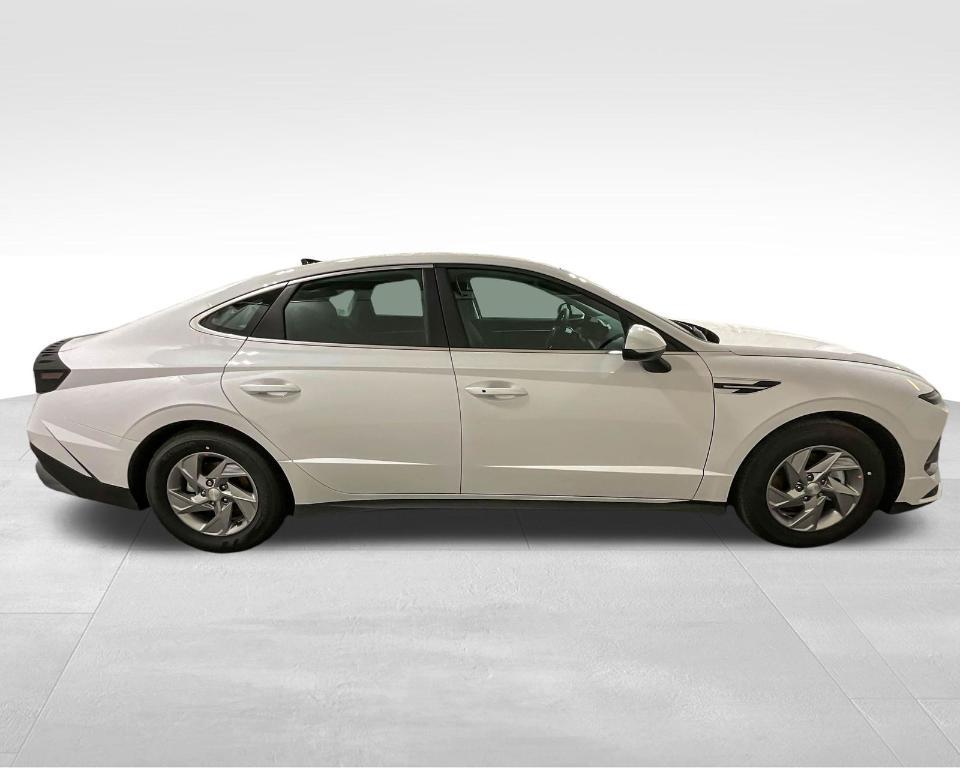 new 2025 Hyundai Sonata car, priced at $27,026