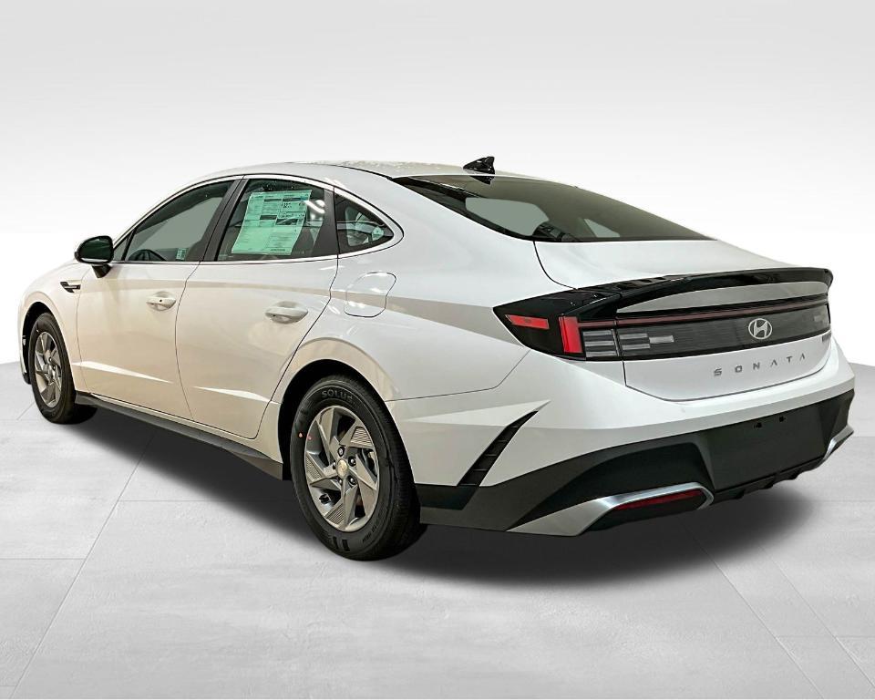 new 2025 Hyundai Sonata car, priced at $27,026