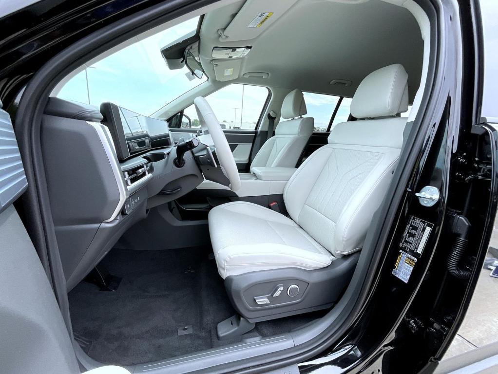 new 2026 Hyundai SANTA FE HEV car, priced at $40,370