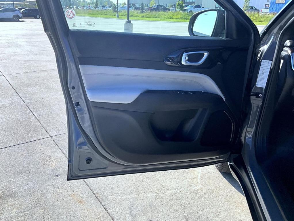 used 2023 Jeep Compass car, priced at $23,149