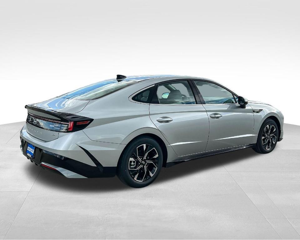 new 2025 Hyundai Sonata car, priced at $29,004