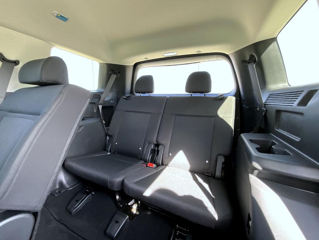 new 2025 Hyundai Santa Fe car, priced at $37,004