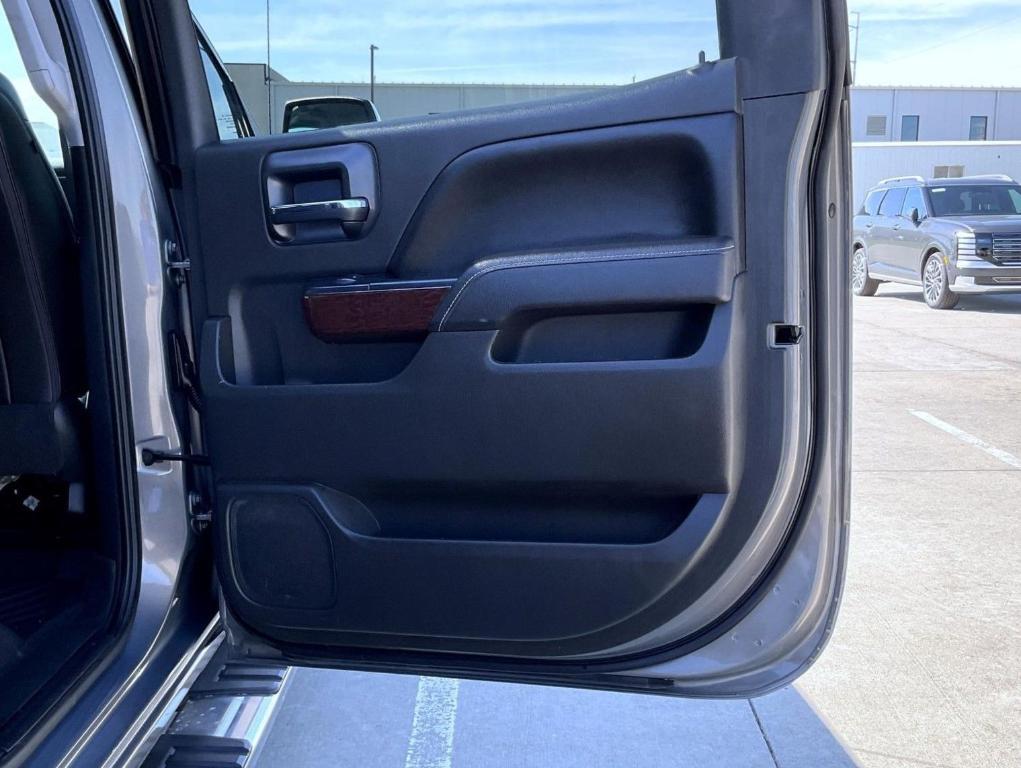 used 2017 GMC Sierra 1500 car, priced at $29,546