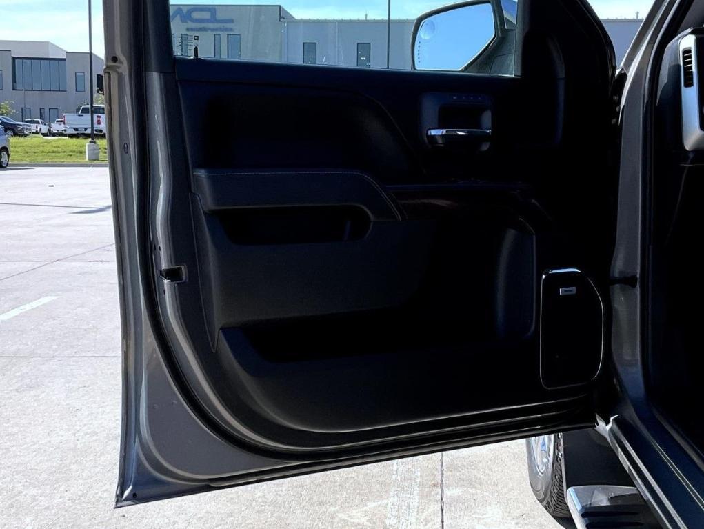 used 2017 GMC Sierra 1500 car, priced at $29,546