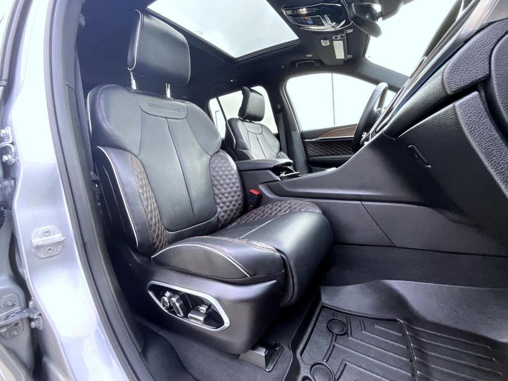 used 2022 Jeep Grand Cherokee car, priced at $38,699