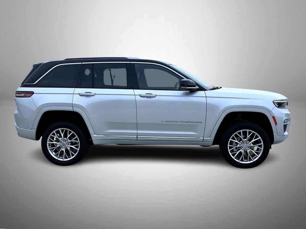 used 2022 Jeep Grand Cherokee car, priced at $38,699