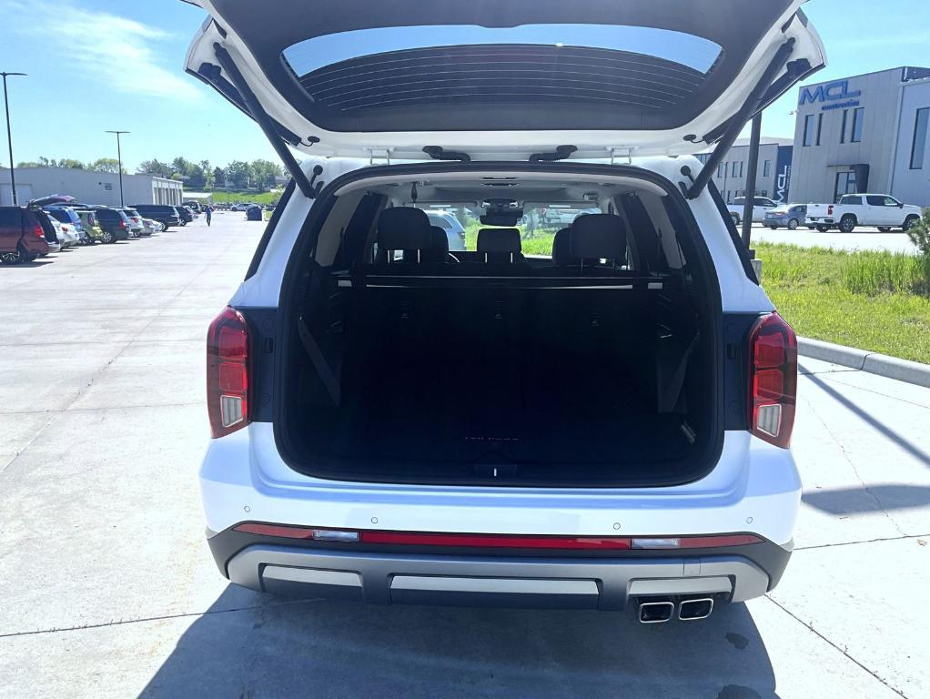 new 2025 Hyundai Palisade car, priced at $48,269